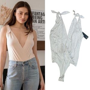 NWT Lulus Me Myself And Tie Beige Cream XS Tie-Shoulder Bodysuit Faux Wrap